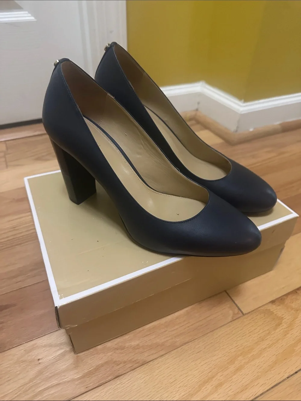 Michael Kors Susan Flex Pump